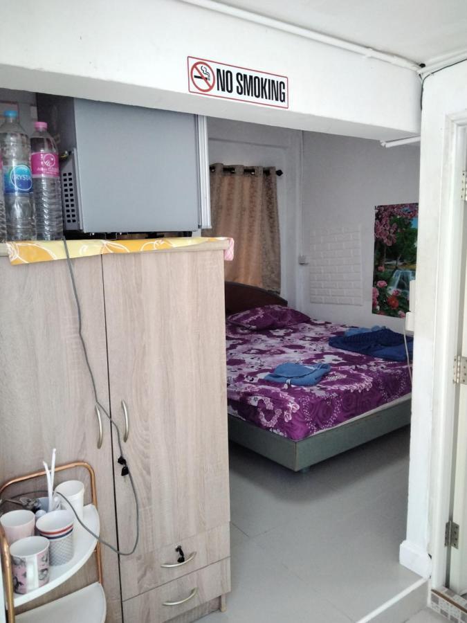 בנגקוק Danee Hostel מראה חיצוני תמונה